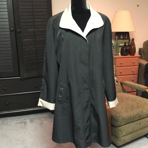 Gallery Jackets & Blazers - Large Trench coat by Gallery. Black and Taupe